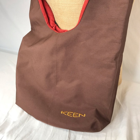 Keen Bags Keen Hybrid Crossbody Reversible Sling Bag Poshmark
